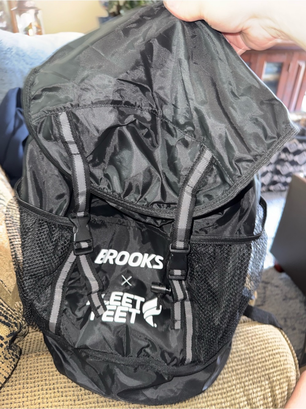 Brooks x fleet feet backpack